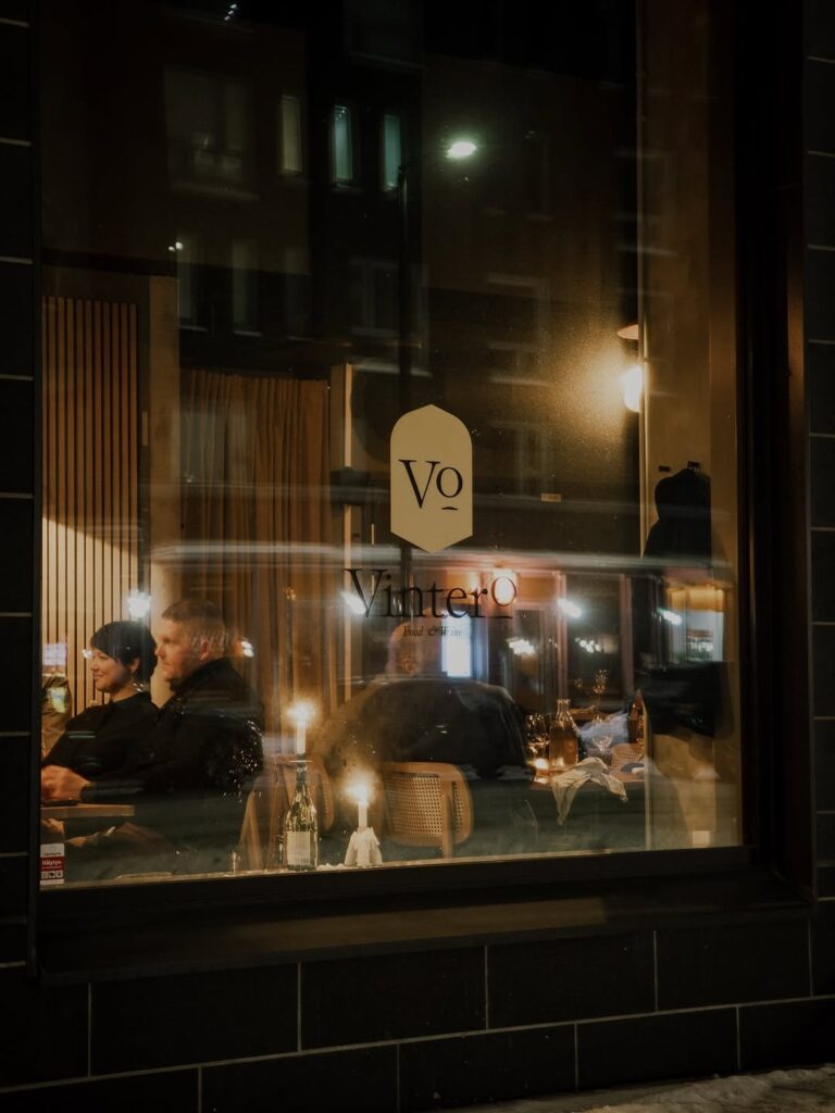 Viinintekijänillallinen Vantaalla
